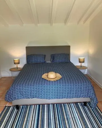 De Merugat Nyaraló *